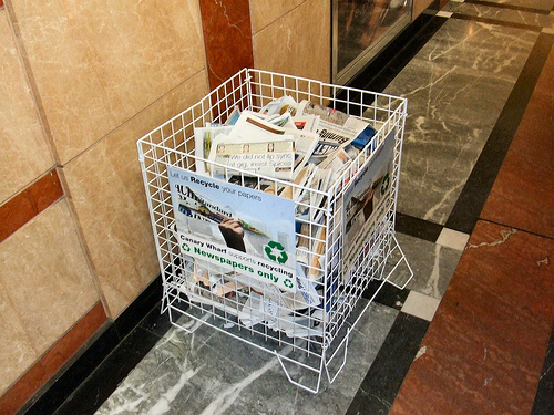 Recicladora de diarios, en Londres