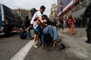 policia-plaza-catalunya-barcelona-2